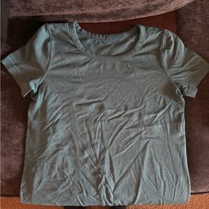 lululemon athletica Teal Short Sleeve Top